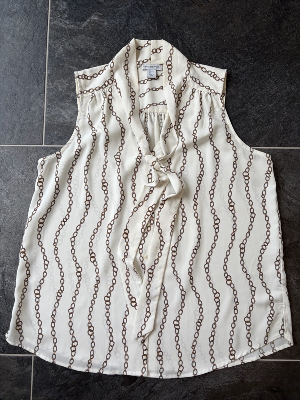 Carolina Belle Cream Sleeveless Tie-Neck Chain Print Blouse